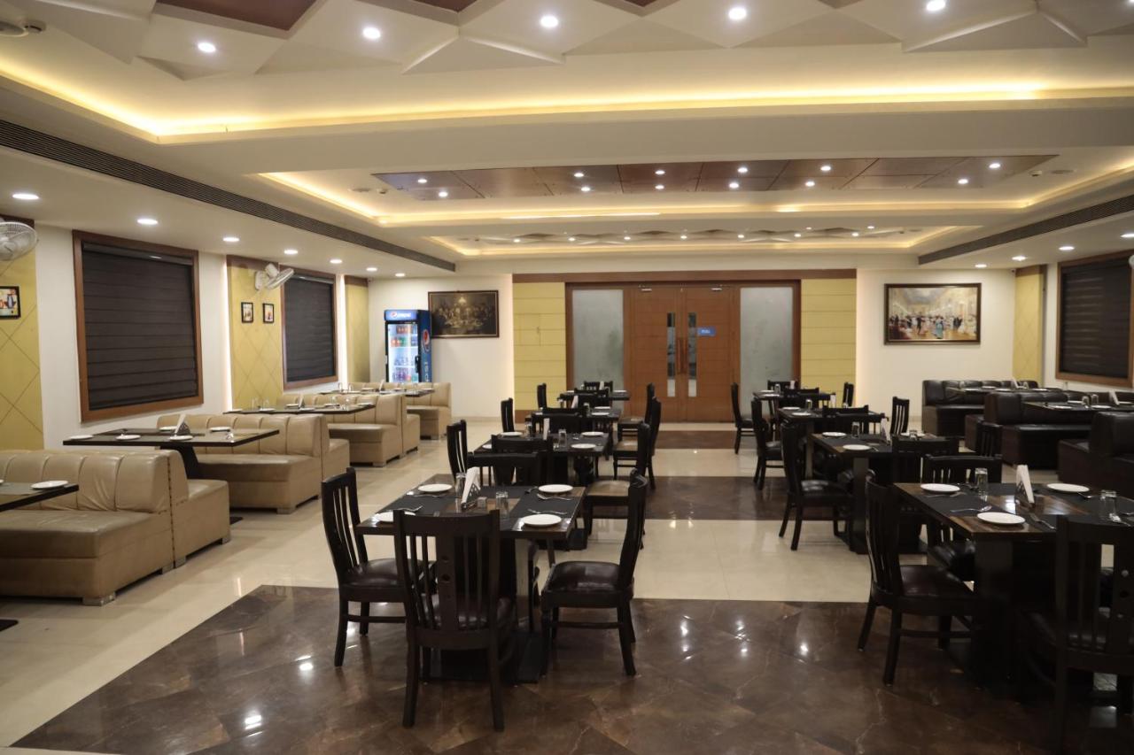 Hotel La Pearl Naiapura 외부 사진